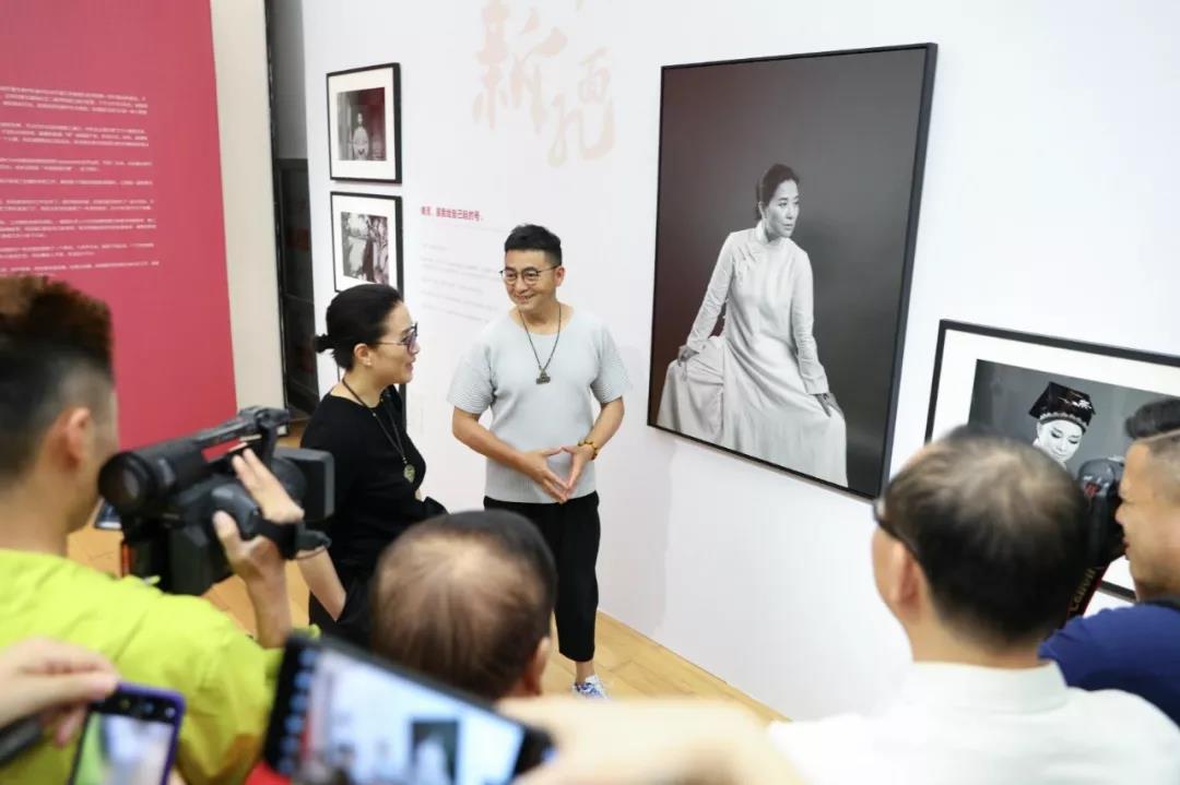 时隔一载，美好再续，J9.COM地产&amp;amp;amp;肖全杭州新面庞摄影展温情启幕